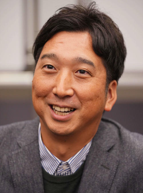 スカウト会議を終え囲み取材に応じる阪神藤川監督（撮影・垰建太）