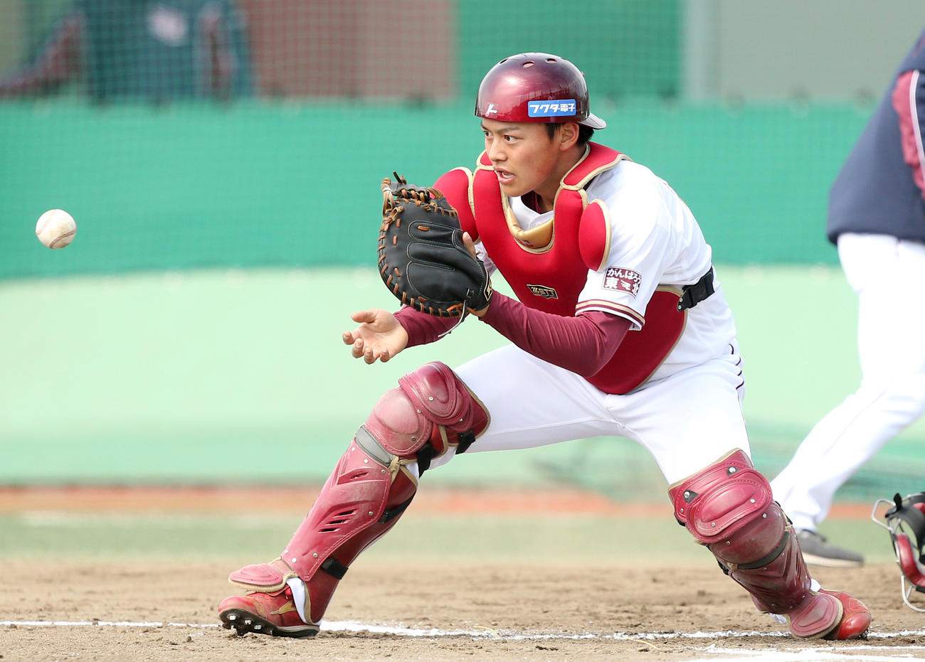 返球を捕る水上桂（2020年3月28日撮影）