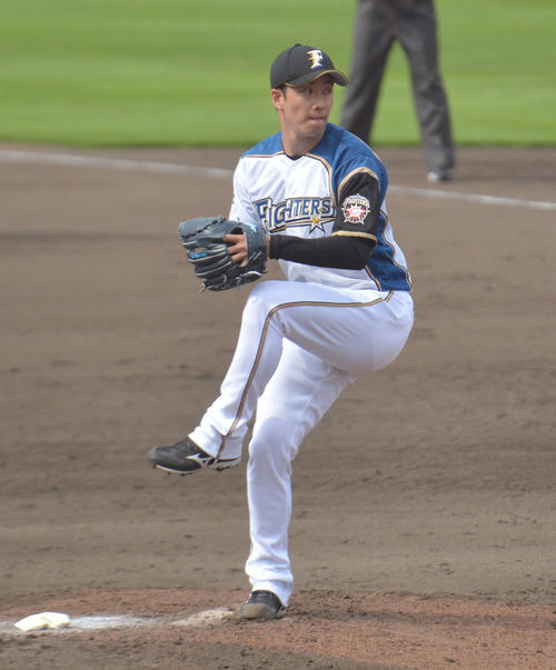 イースタン・リーグ　日本ハム対DeNA 6回表、269日ぶりに実戦登板した日本ハム斎藤