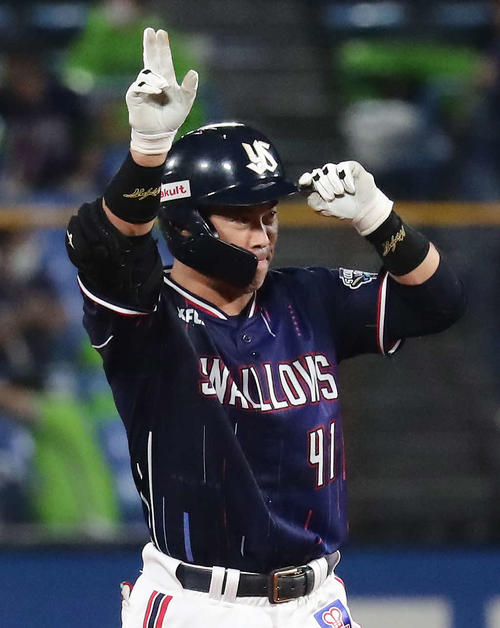 ヤクルト雄平（2020年9月6日撮影）
