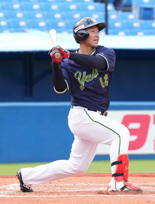 ヤクルト沢井廉の打撃フォーム（2023年3月2日撮影）