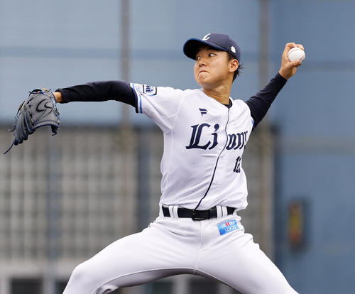 フェニックスリーグ西武対阪神　5回5安打1失点の西武菅井（撮影・藤尾明華）