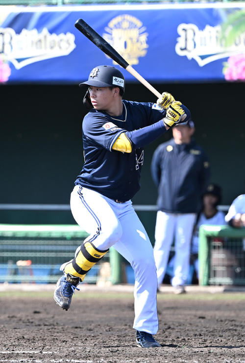 オリックス横山聖哉（2024年2月12日撮影）