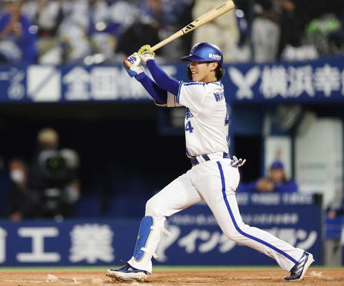 DeNA度会隆輝（2024年5月6日撮影）