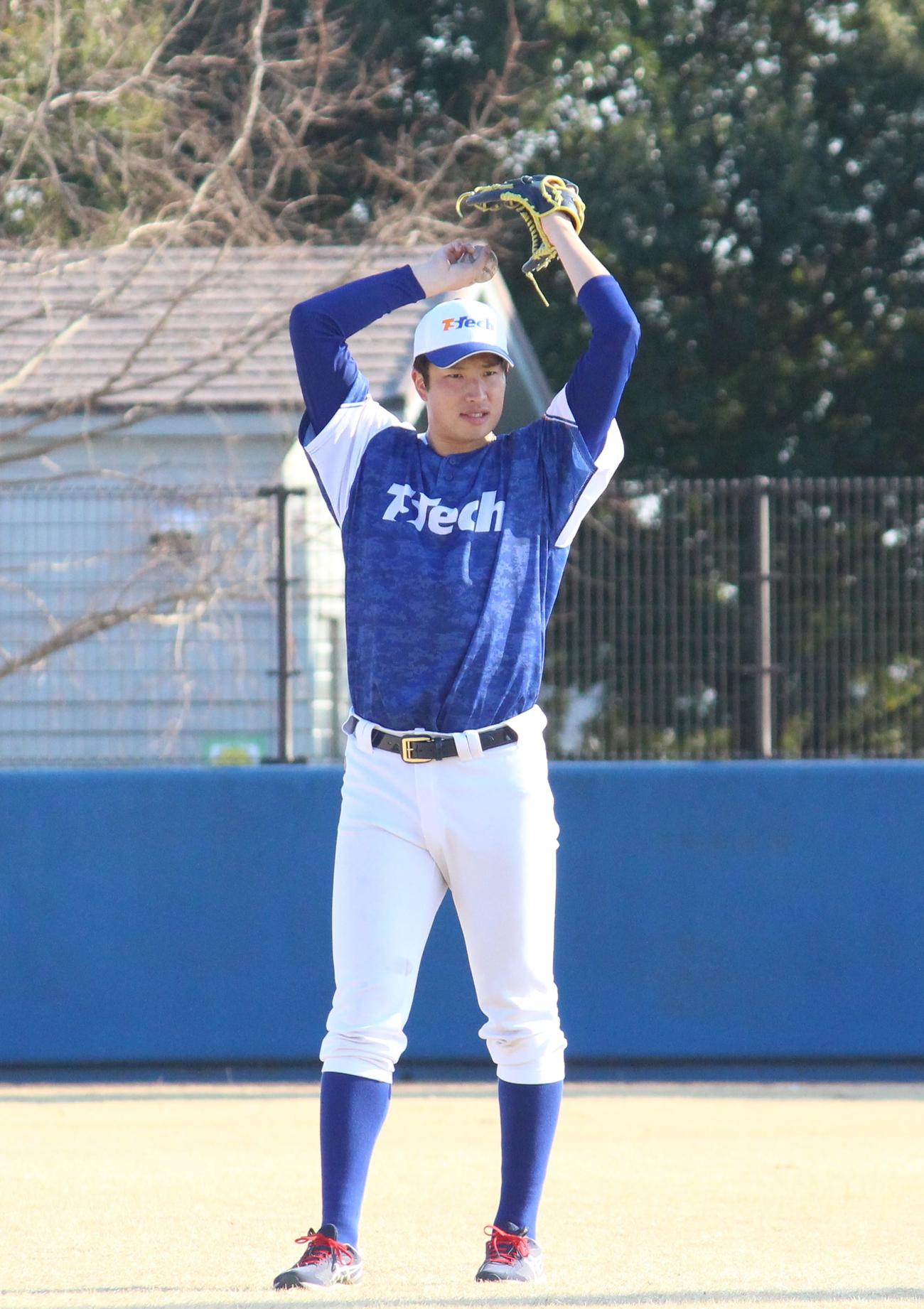 ヤクルト村上の兄テイ・エステック村上友幸投手（2021年1月18日撮影）