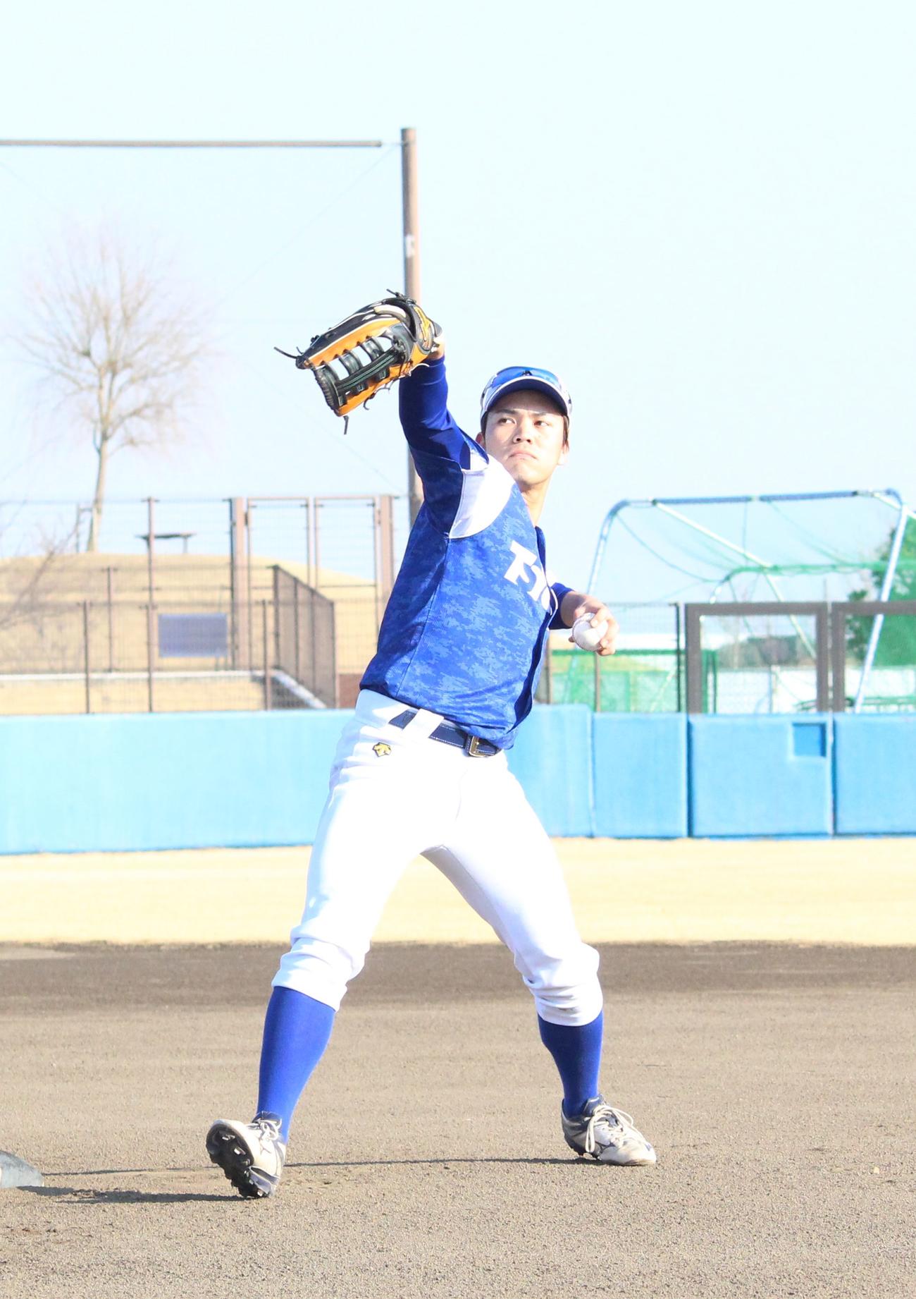 俊足の外野手として期待されるテイ・エステック久保選手（2021年1月18日撮影）