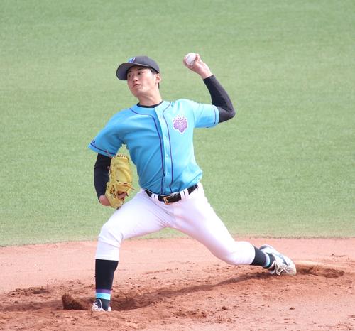 東洋大対筑波大　今季対外試合に初先発し、5回無失点に抑えたプロ注目の筑波大・佐藤（撮影・保坂恭子）