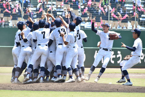 21年7月、甲子園出場を決め歓喜に沸いた宮崎商ナイン