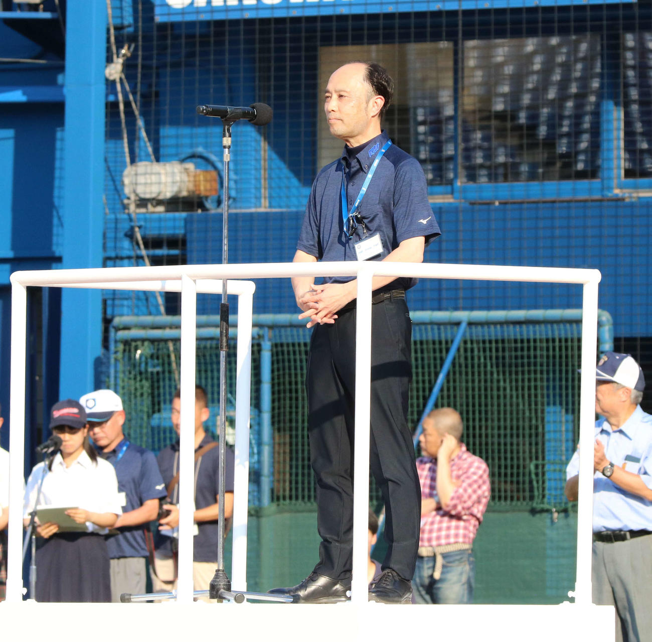 開会式で挨拶をする神奈川高野連布施会長（撮影・深田雄智）