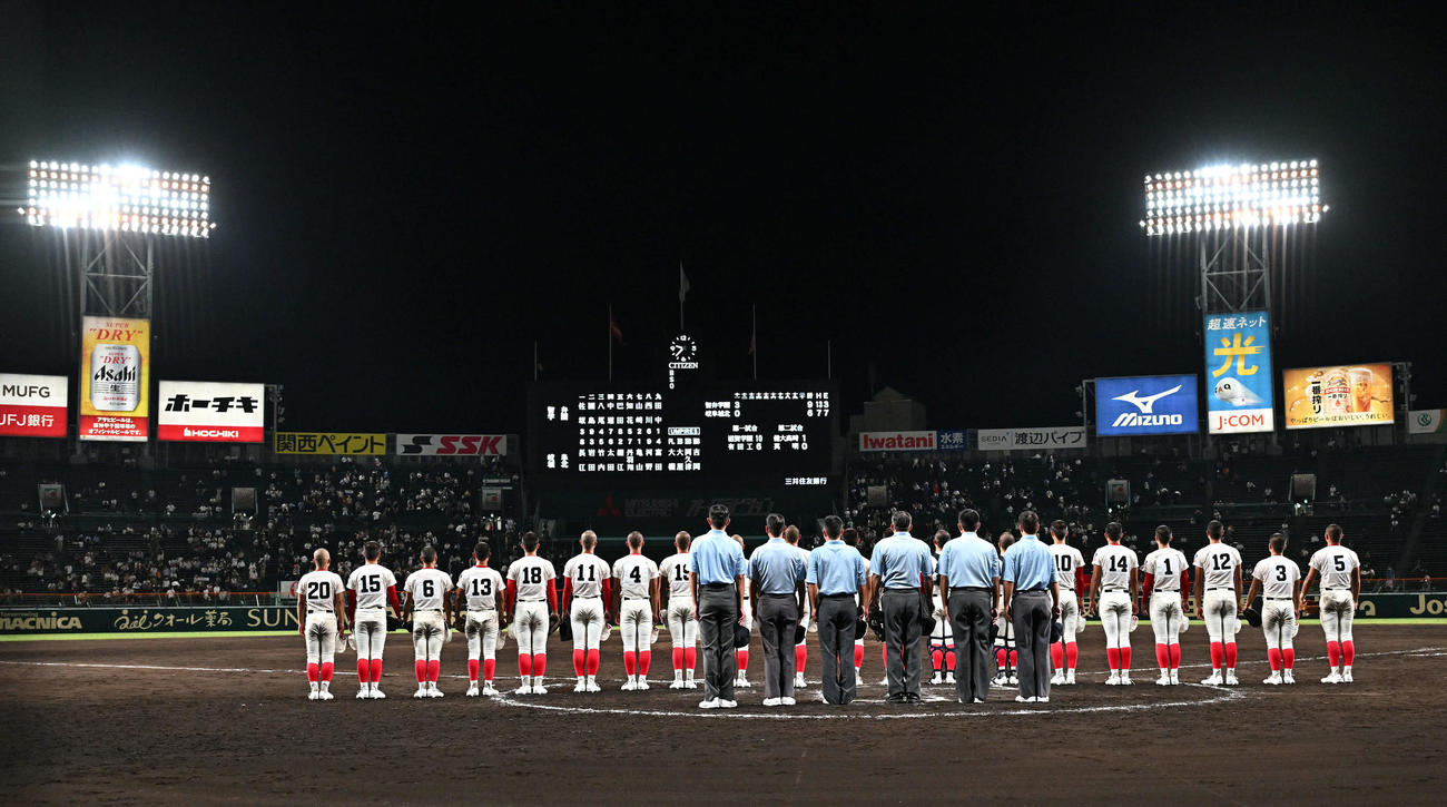 7日、試合終了が21時30分を過ぎていた智弁学園対岐阜城北
