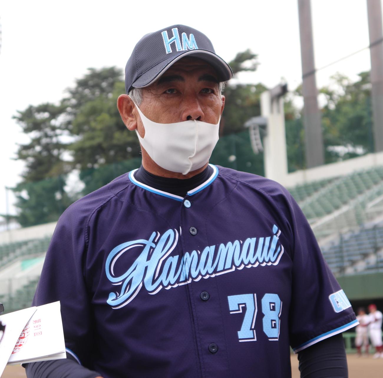 YBC柏対ハナマウイ　都市対抗本戦出場を決めたハナマウイの本西監督（撮影・古川真弥）