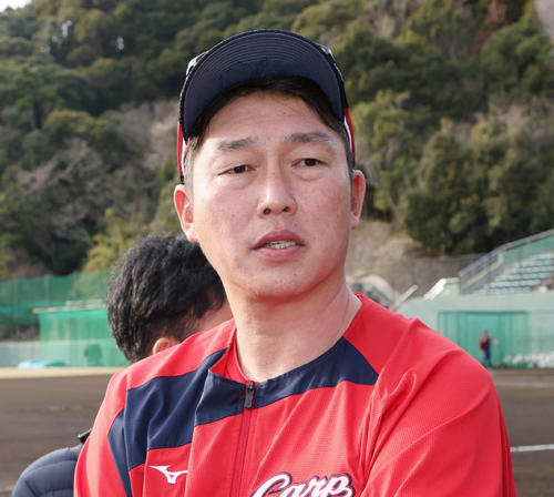 広島新井監督