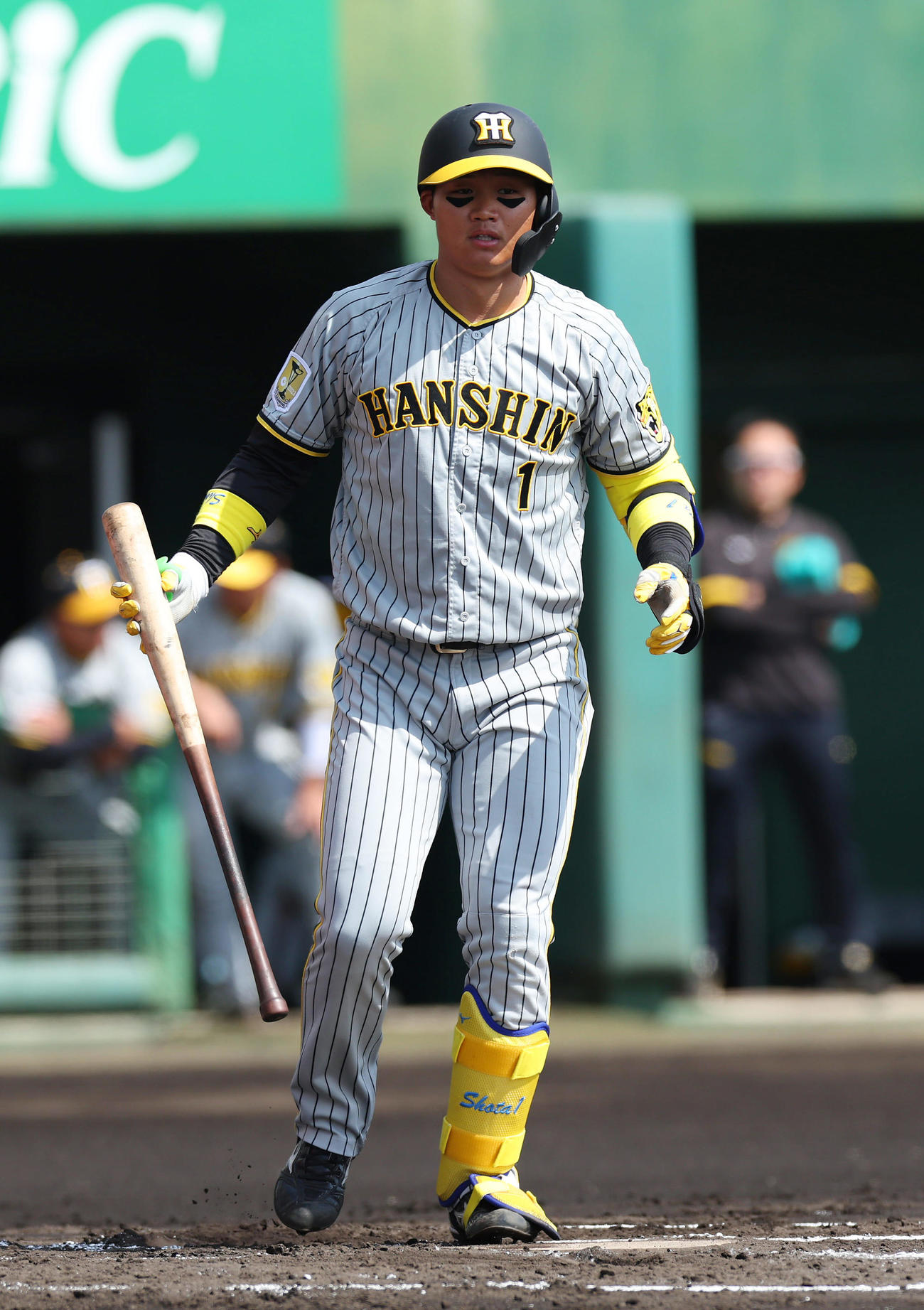 広島対阪神　1回表阪神2死一、二塁、四球を選ぶ森下（撮影・前田充）