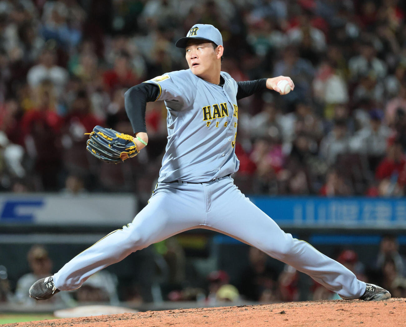 広島対阪神　阪神5番手の及川雅貴（撮影・加藤孝規）