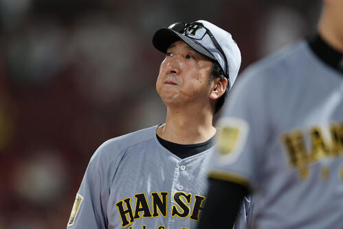 広島対阪神　広島に勝利し引き揚げる阪神藤川球児監督（撮影・前田充）