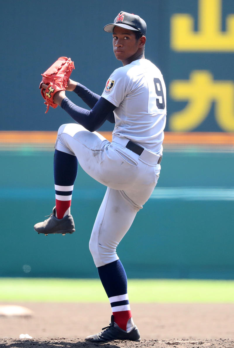 万 波 中正 横浜 高校