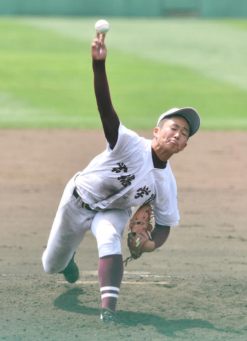 常総学院対東海大相模　先発した常総学院の岡田（撮影・柴田隆二）