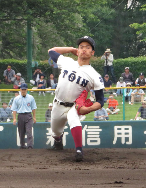 明石商対大阪桐蔭　「４番投手」で先発した大阪桐蔭・根尾（撮影・磯綾乃）