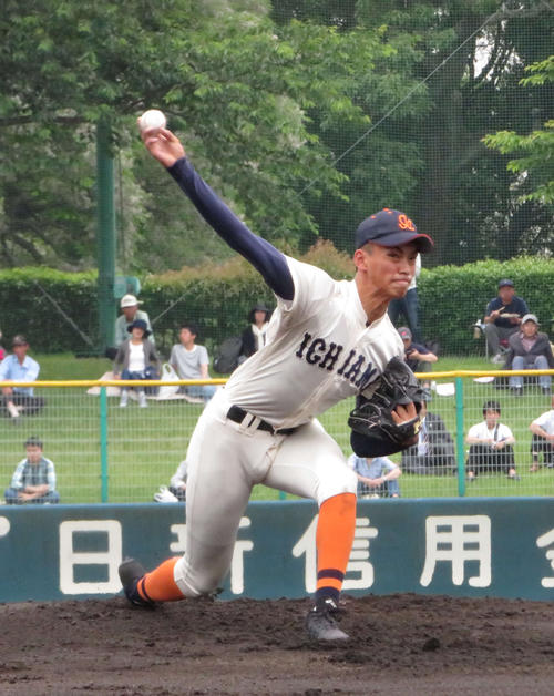 市尼崎対智弁学園　市尼崎の先発・小森（撮影・磯綾乃）