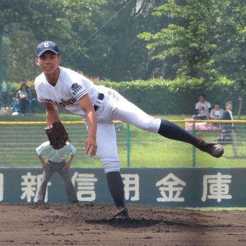 滝川二対乙訓　乙訓の先発・富山（撮影・磯綾乃）