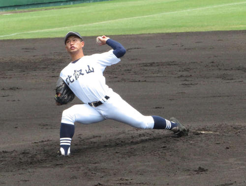 比叡山対智弁和歌山　比叡山の先発・勝（撮影・磯綾乃）