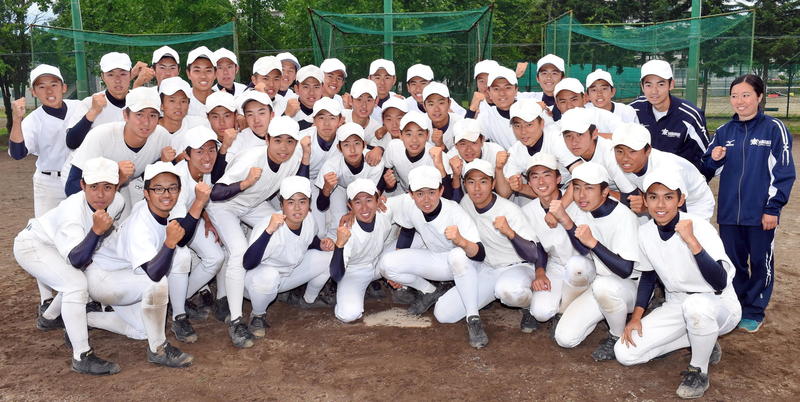花巻北 ５秒投球 の佐々木が47年ぶり聖地導く 高校野球 日刊スポーツ