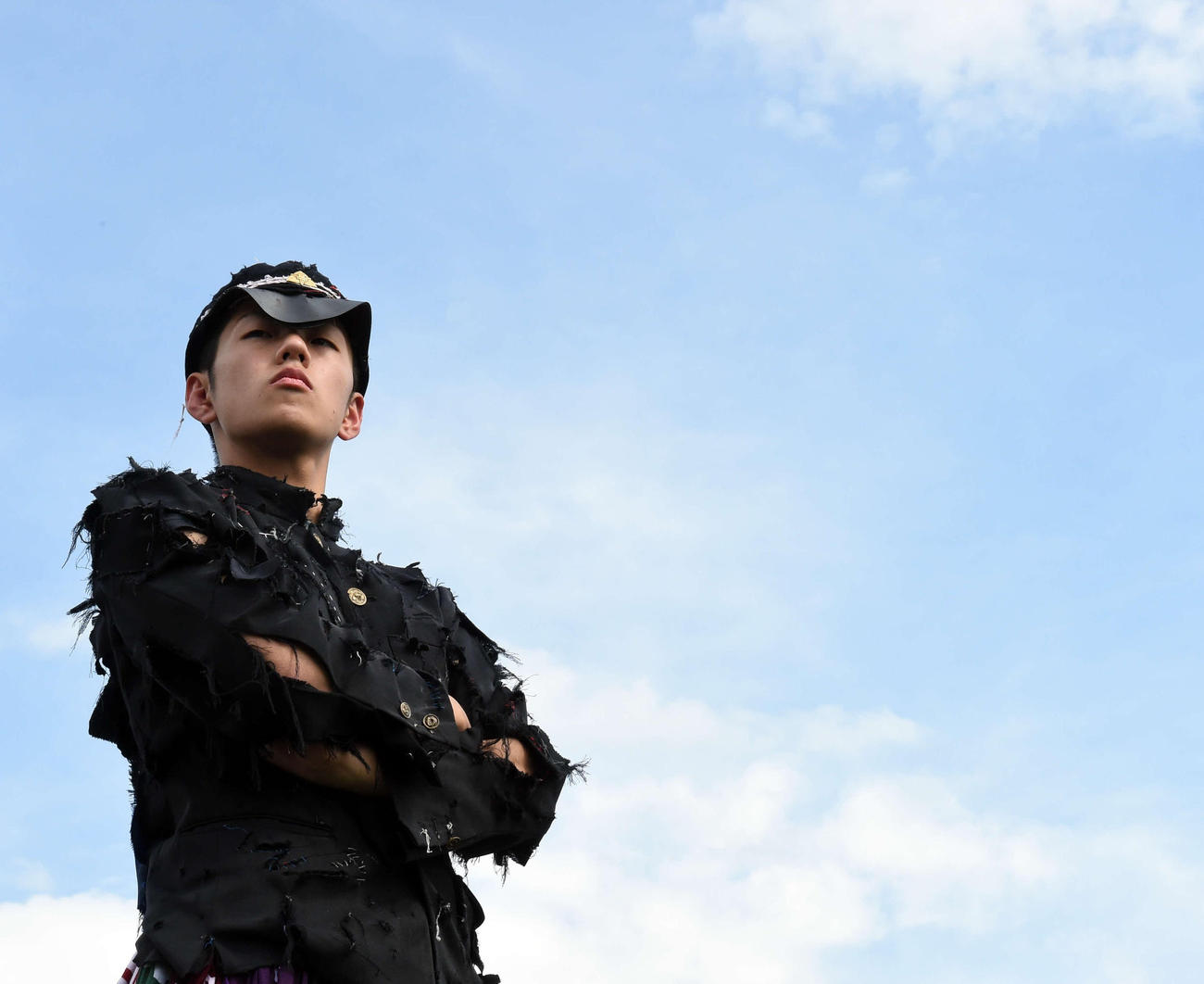 盛岡南対福岡　味方の守備時は相手を威嚇する福岡の嶋野応援団長（撮影・高橋洋平）