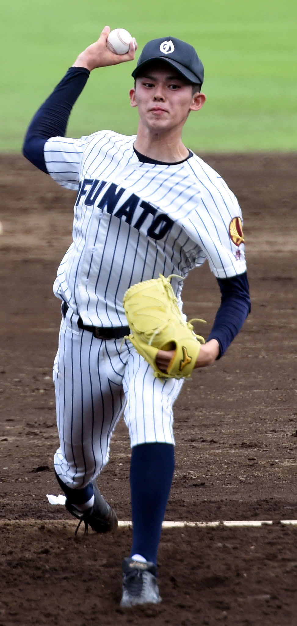 大船渡対盛岡三　先発した大船渡・佐々木朗。２回には自己最速を１５４キロに更新（撮影・高橋洋平）