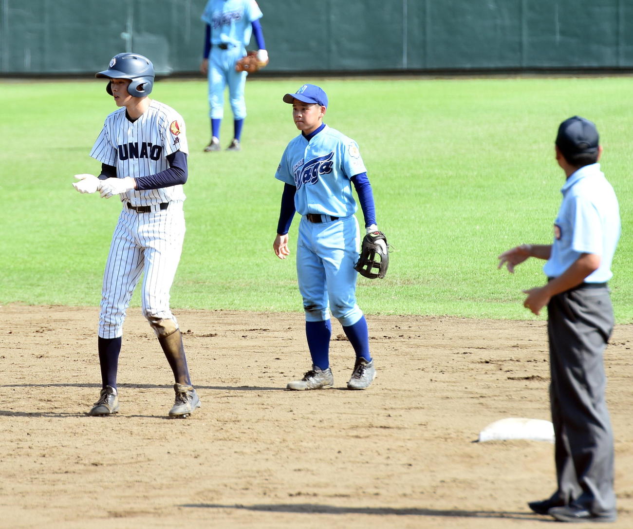 大船渡対西和賀　５回表大船渡１死、佐々木朗は第３打席で四球を選び出塁。直後の初球に二盗を成功させた（撮影・高橋洋平）