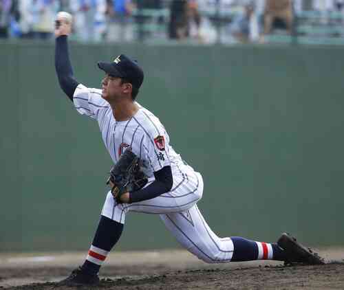 浦和学院対聖望学園 先発登板する浦和学院・渡辺勇太郎(撮影・河田真司)