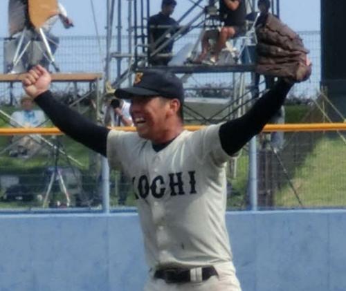 2失点に抑えた高知商のエース北代(撮影・田口真一郎)