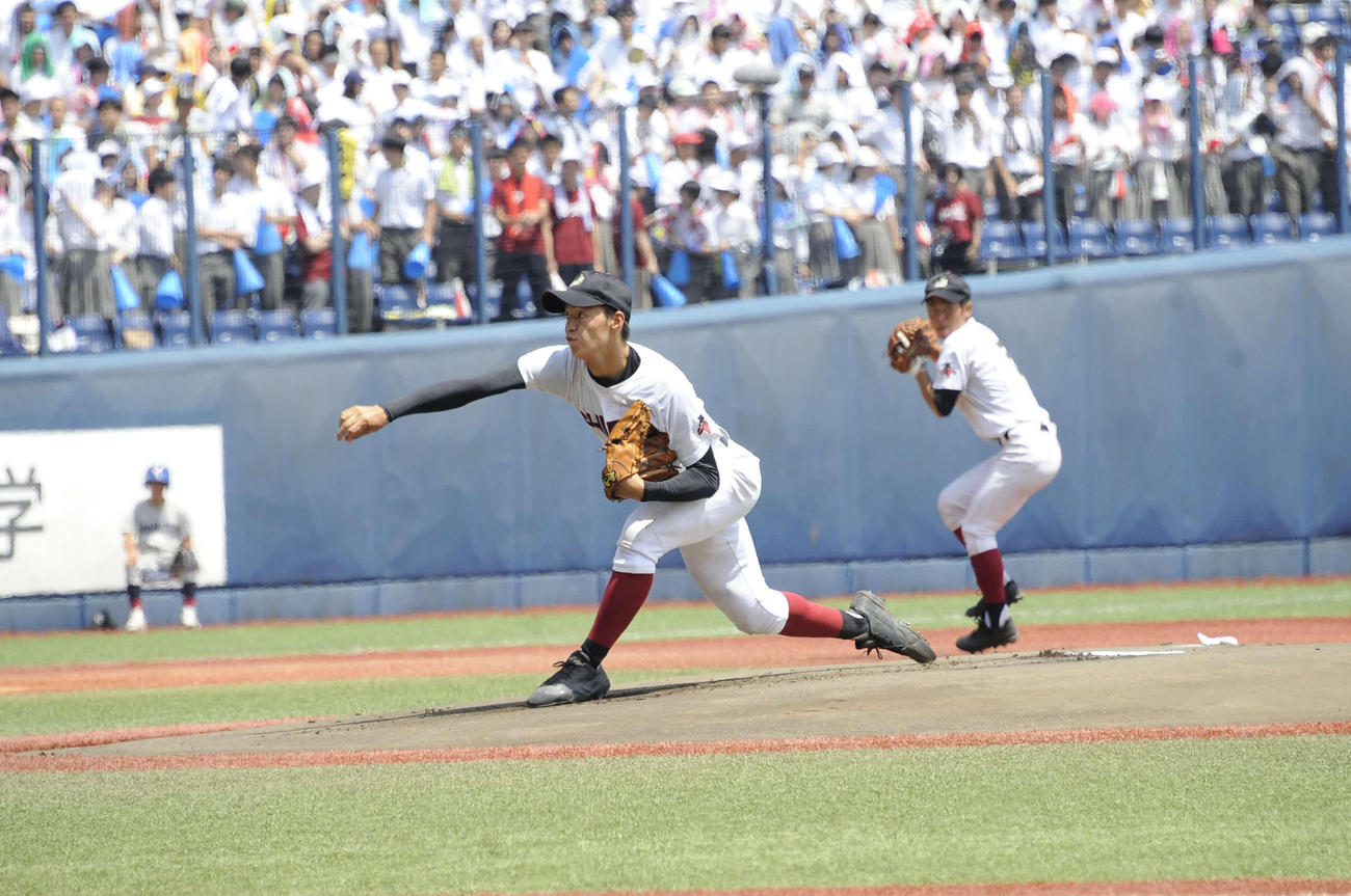 新発田対中越　新発田の先発、２年生の新田