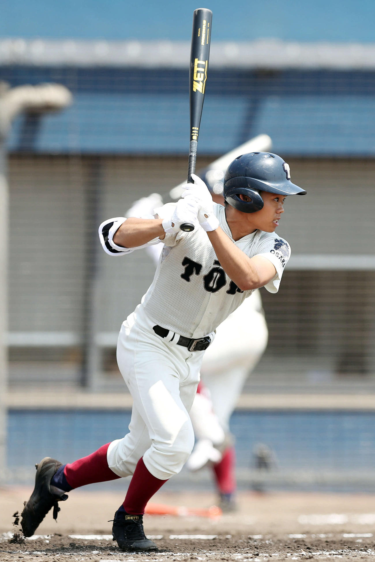 常翔学園対大阪桐蔭　１回裏大阪桐蔭２死、中前打を放つ根尾（撮影・前田充）