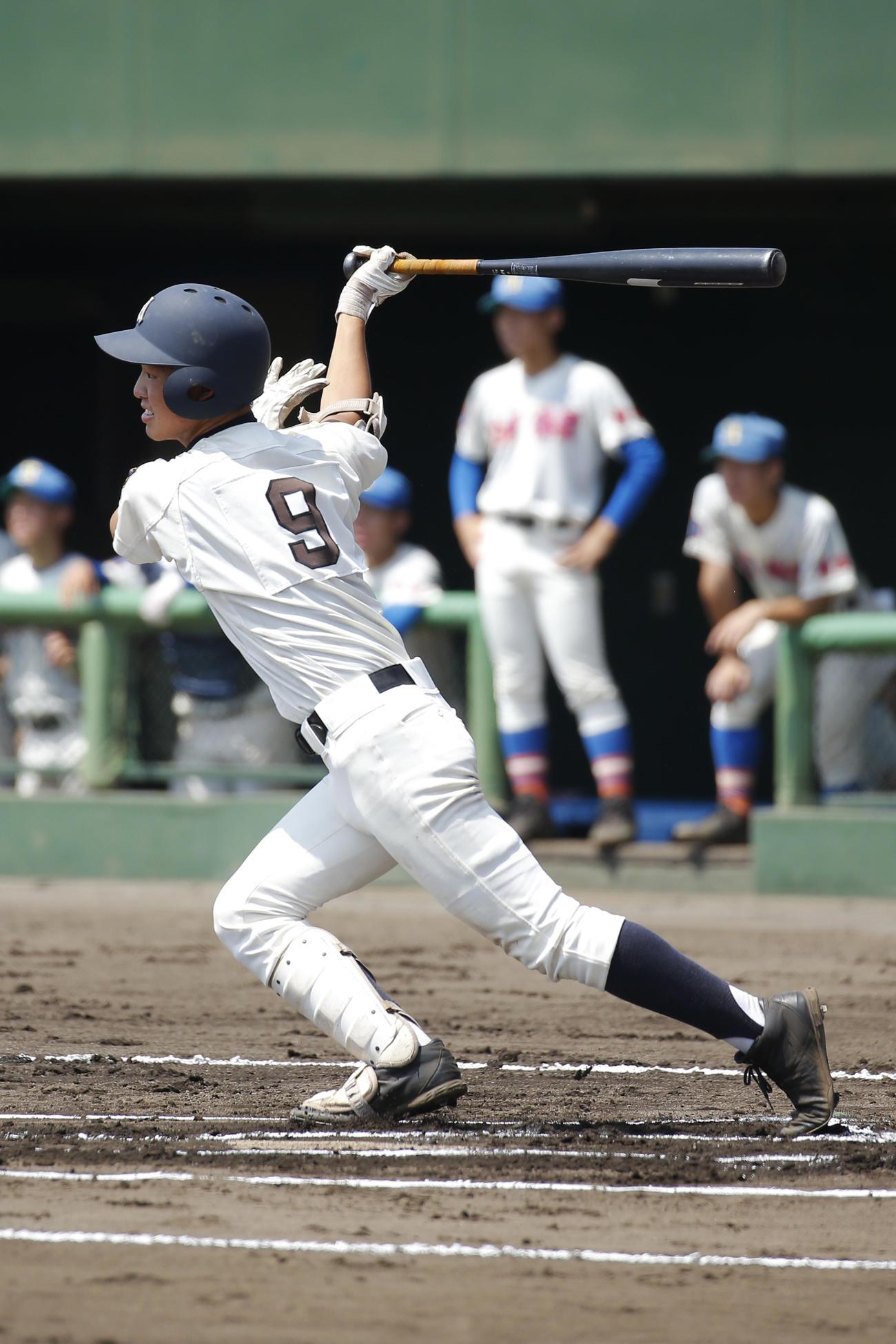 上尾対花咲徳栄　１回表上尾１死二塁、中前打の先制適時打を放つ上尾・日野吉彬（撮影・河田真司）
