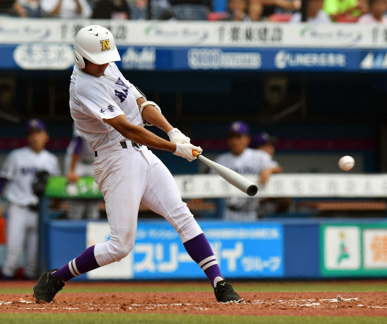 木更津総合対成田　１回裏成田２死一塁、山下は先制となる左前適時二塁打を放つ（撮影・滝沢徹郎）
