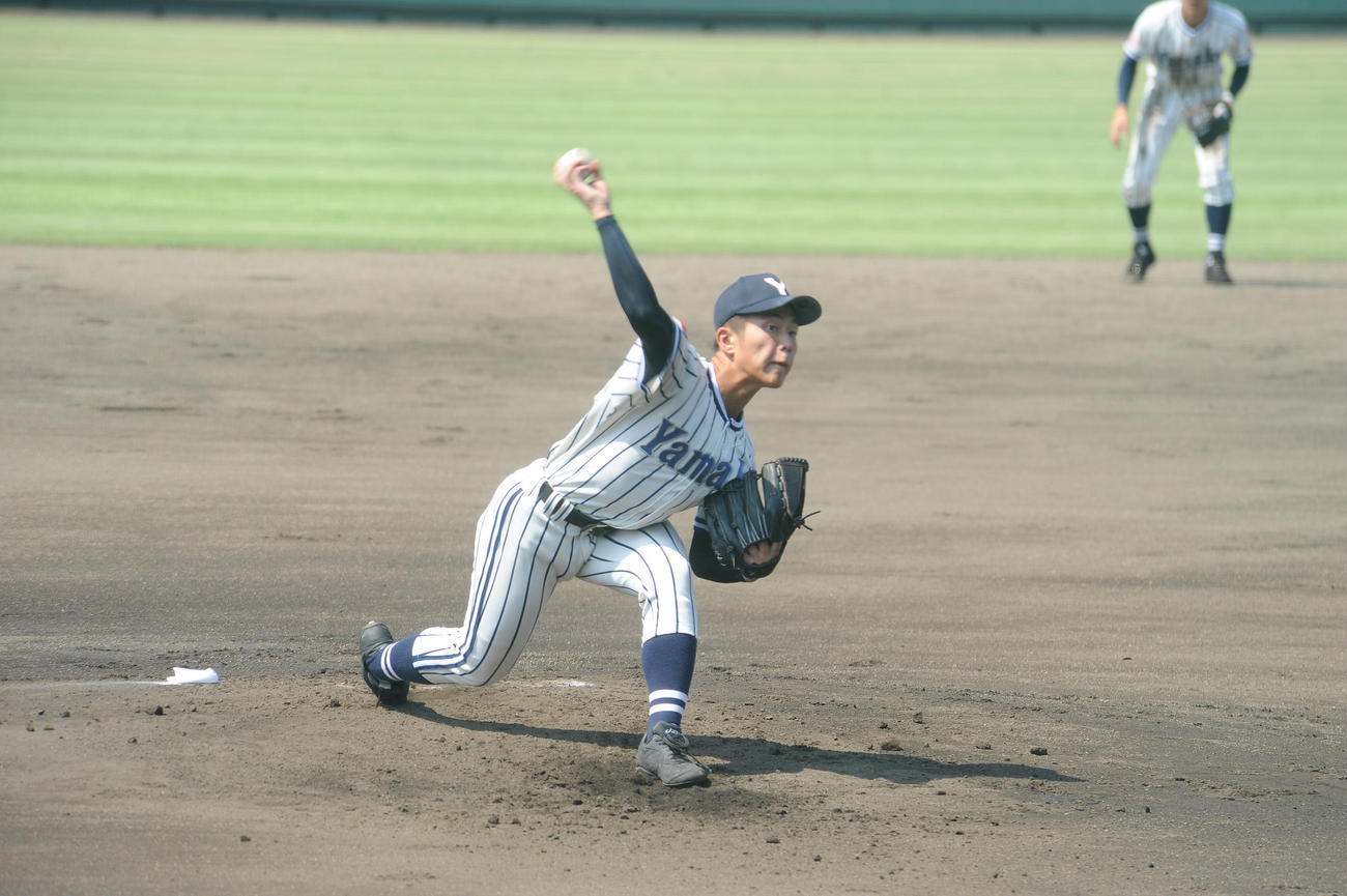 柳ケ浦対藤蔭　柳ケ浦先発の中園大樹投手（撮影・浦田由紀夫）
