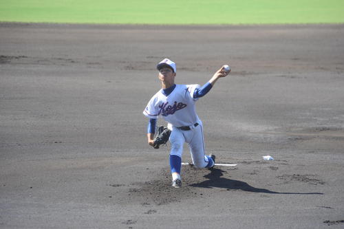 下関国際対宇部鴻城　宇部鴻城先発の油川貴都投手（撮影・浦田由紀夫）