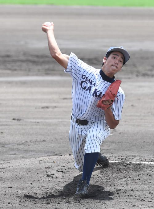 大院大高対大阪桐蔭　大院大高先発の山崎尚也（撮影・奥田泰也）