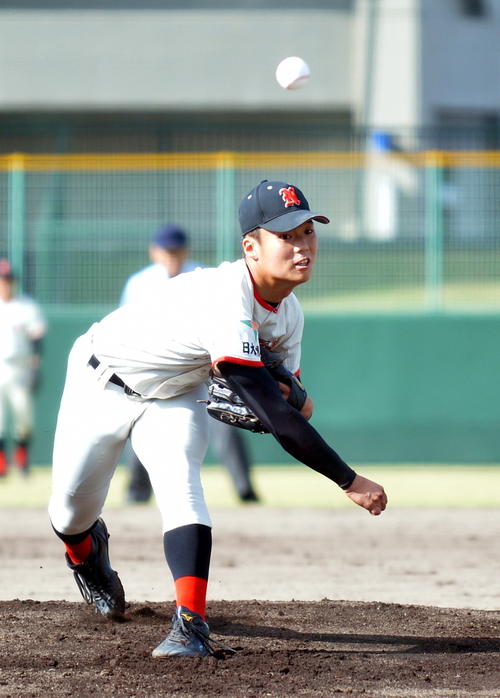 酒田南対日大東北　先発した日大東北・磯上（撮影・鎌田直秀）