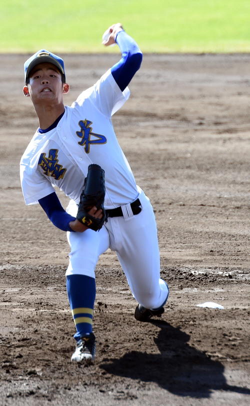 花巻東対聖光学院　力投する聖光学院・須藤（撮影・高橋洋平）