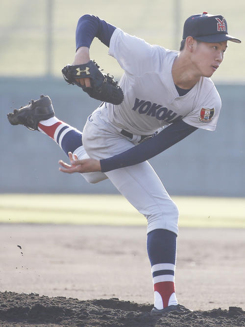 先発登板する横浜・及川雅貴（撮影・河田真司）