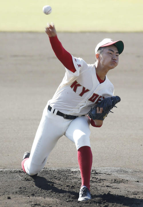 桐蔭学園対春日部共栄　先発登板する春日部共栄・村田（撮影・河田真司）