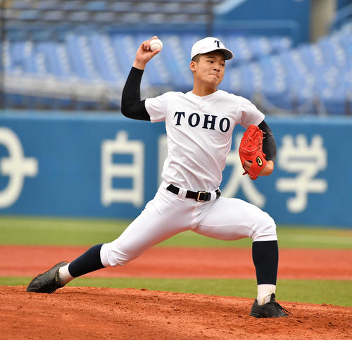 八戸学院光星対東邦　先発した東邦・石川（撮影・柴田隆二）