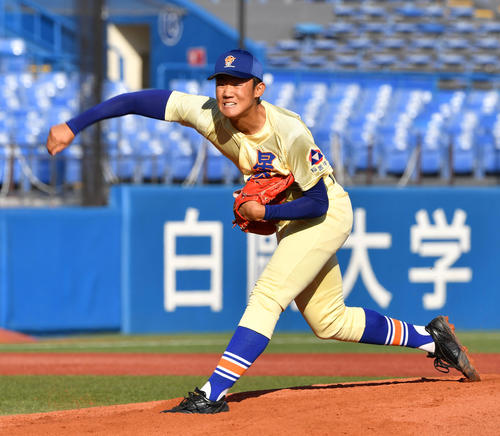 星稜対広陵　先発した星稜・奥川（撮影・柴田隆二）
