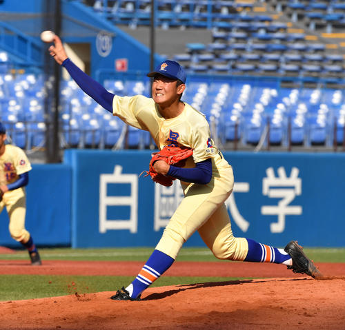 星稜対広陵　好投する星稜・奥川（撮影・柴田隆二）