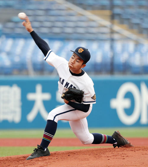 高松商先発の中塚（撮影・垰建太）