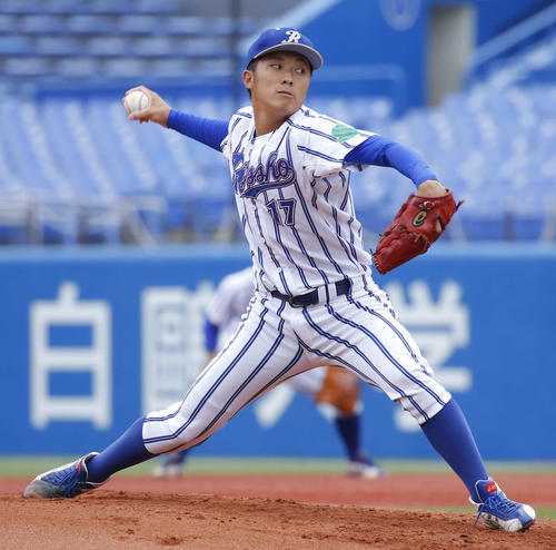 先発登板する立正大・糸川(撮影・河田真司)