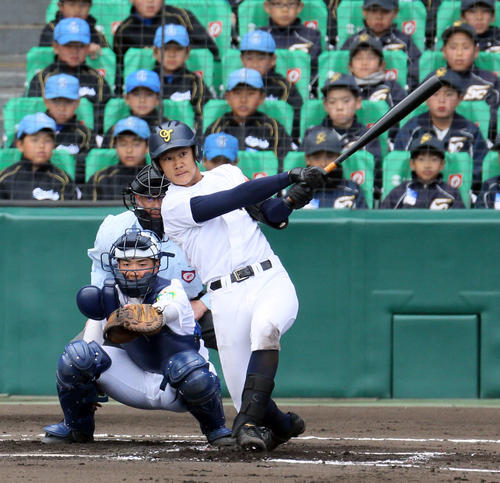 米子東戦でソロ本塁打を放った札幌大谷・北本（2019年3月24日撮影）