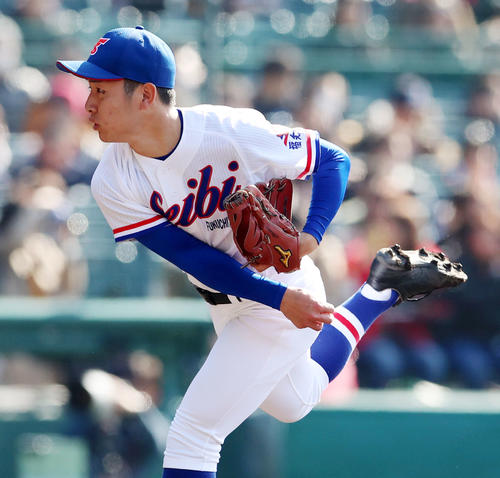 福知山成美対筑陽学園 筑陽学園戦に先発する小橋(撮影・加藤哉)