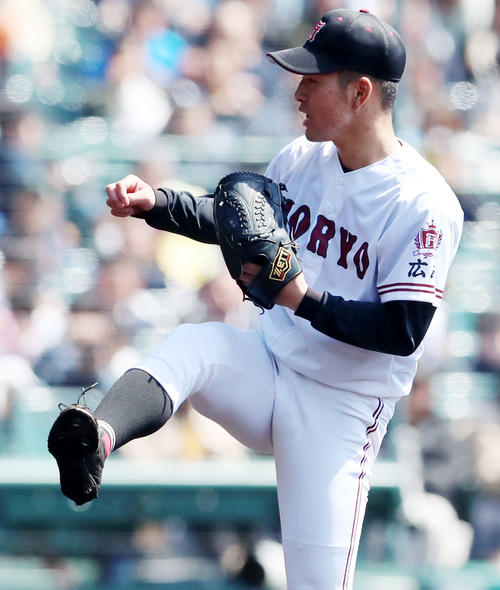 八戸学院光星対広陵 八戸学院光星戦で力投する広陵・河野(撮影・加藤哉)